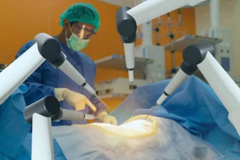 Best Robotic Surgeon in New Delhi | Robotic Surgery in Delhi – Dr ...